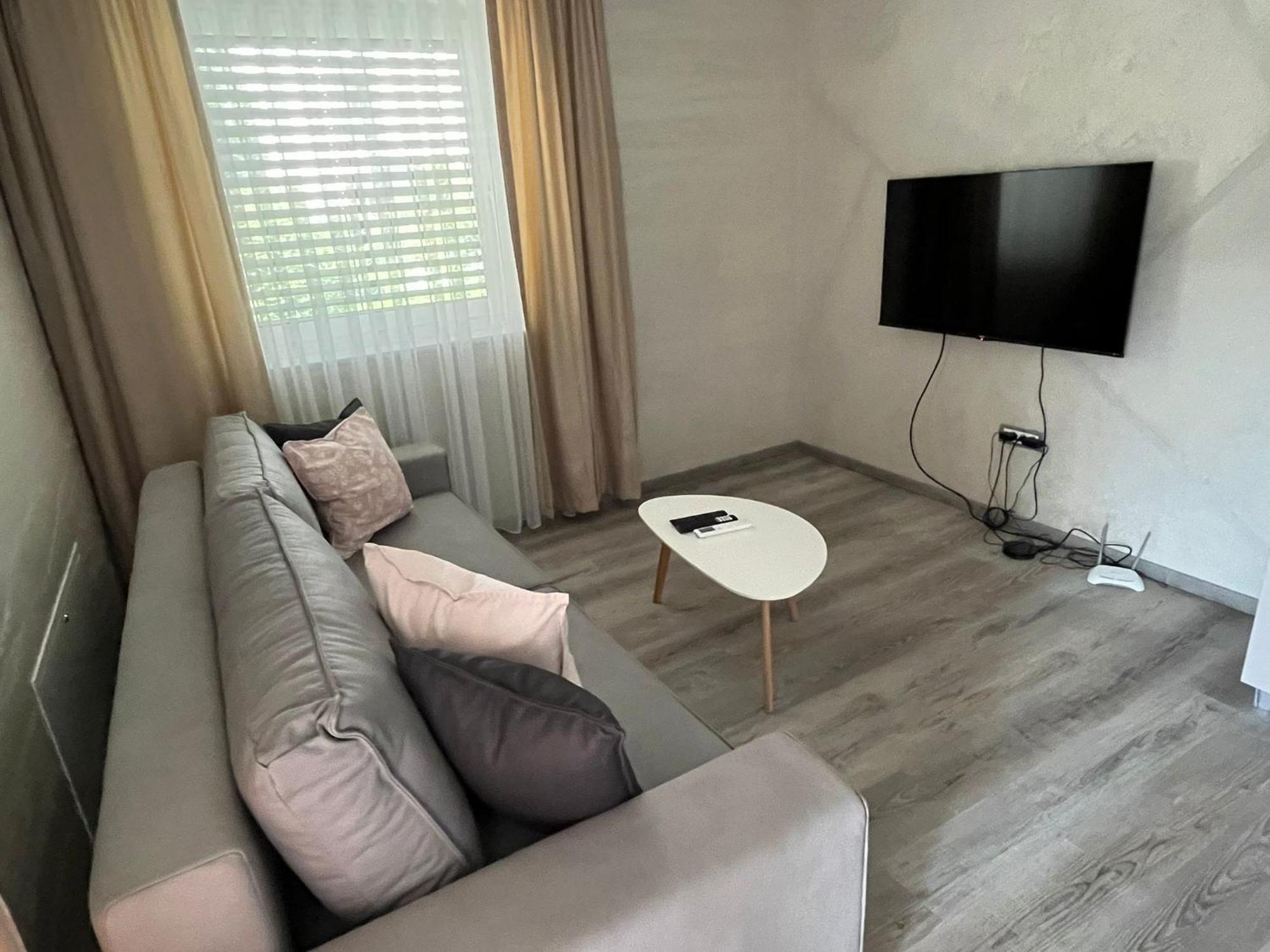 Vila Moste 2 - Free Parking & Pool, Ev Station Liubliana Exterior foto